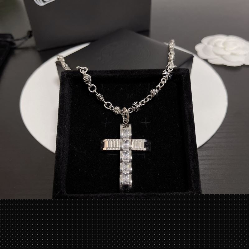 Ch**me He**ts necklaces